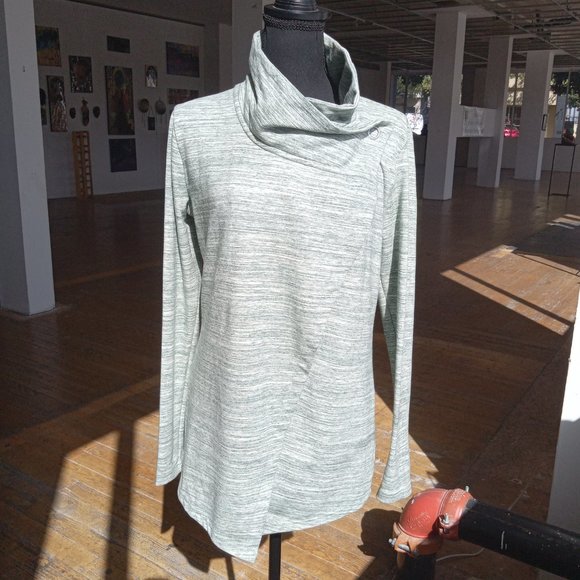 Danskin sage white and gray long sleeve asymmetrical athletic/ Leisure wear top - Picture 5 of 12